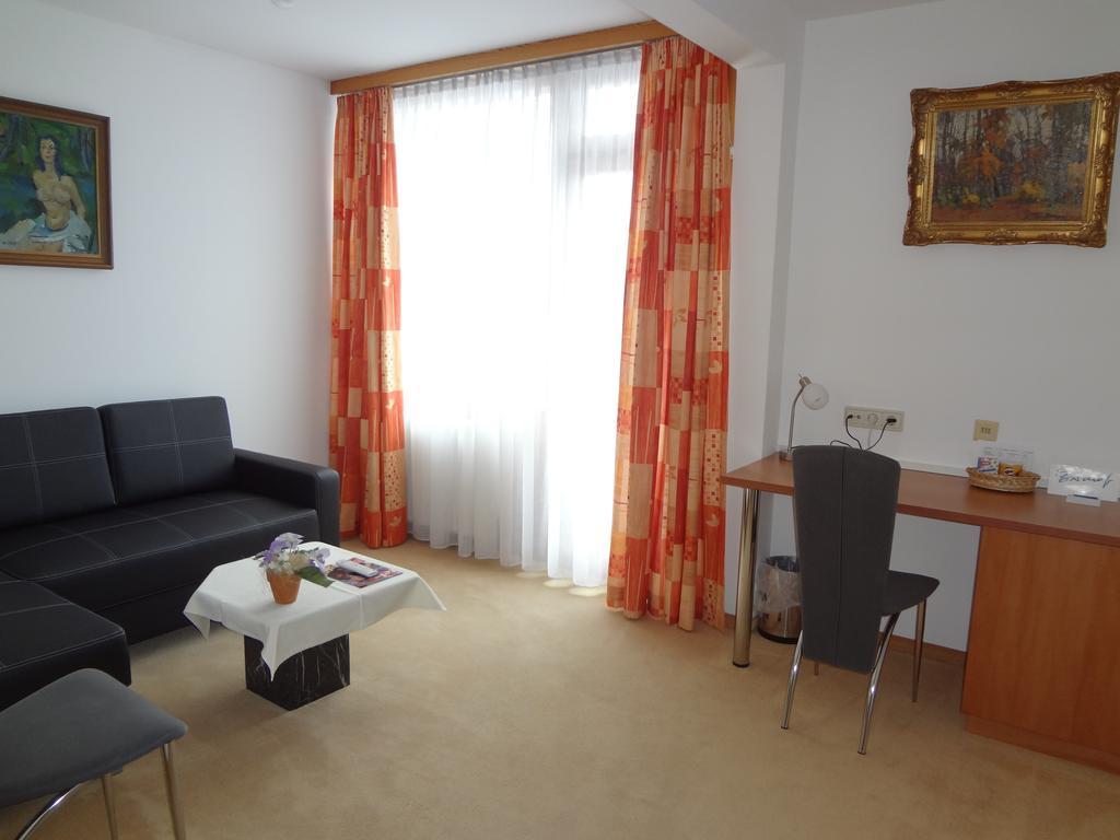 Hotel Bischof Dornbirn Bilik gambar